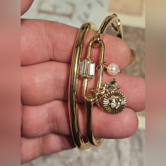 On 34th Gold Tone Pearl Bangle Bracelet Set - Picture 1 of 6